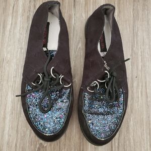 Faux creepers with sparkles, W10